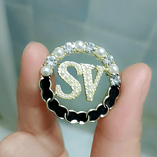 Black enamel custom pins wholesale pearl initial brooches bulk personalized diamond logo brooch collar pins made to order creators
